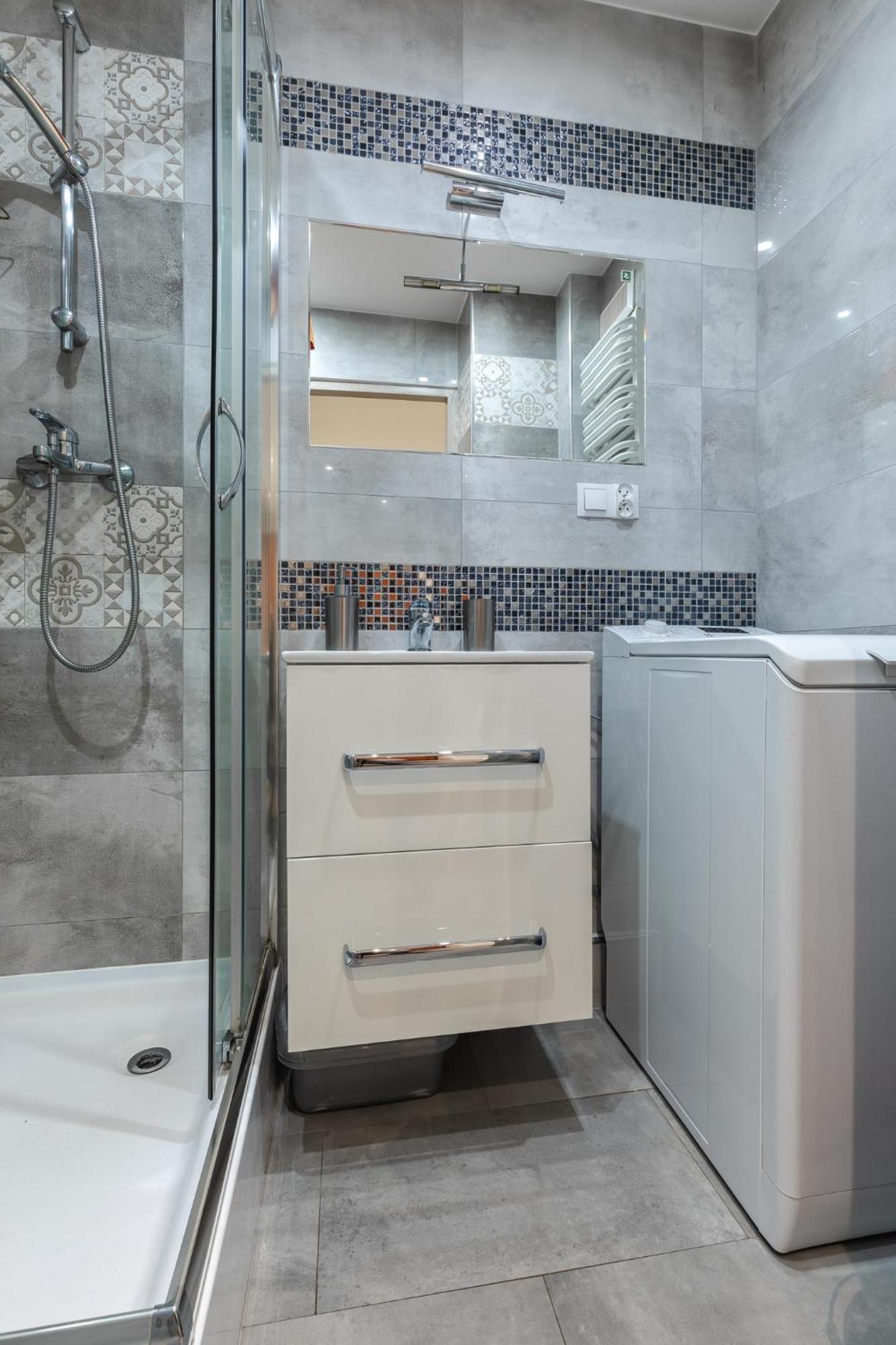 Apartament Przy Termach Cieplickich Julcia เยเลเนียกูรา ภายนอก รูปภาพ